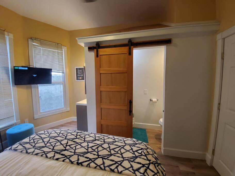 Centrally Located Studio And Cozy Place Perfect For Travelers And Couples! Located In San Diego Downtown! Perfect For Your Quick Getaway! Apartment Exterior photo